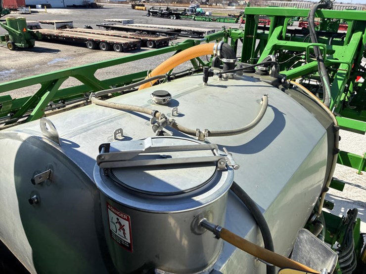 2018-john-deere-r4030-image-68