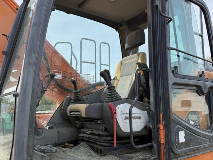 doosan-dx225-lc-3-image-8