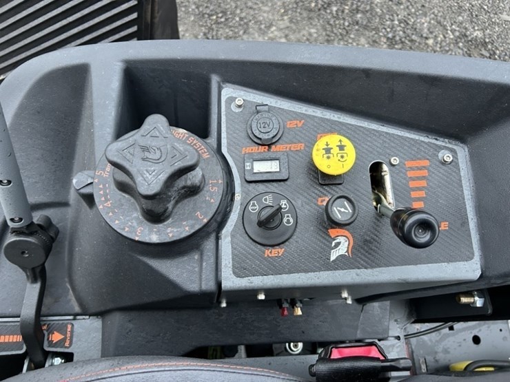 2024-spartan-rt-pro-zero-turn-mower-image-19