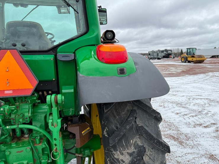 john-deere-7330-premium-image-27