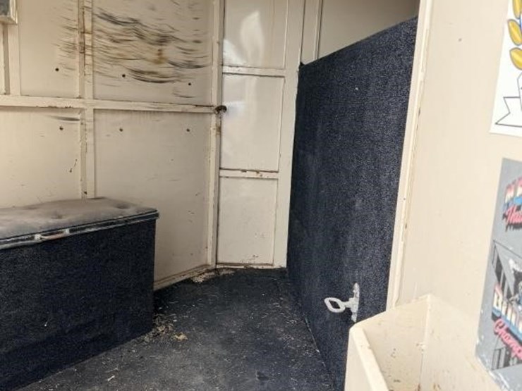 l2---1994-logan-coachman-3-horse-trailer-image-8