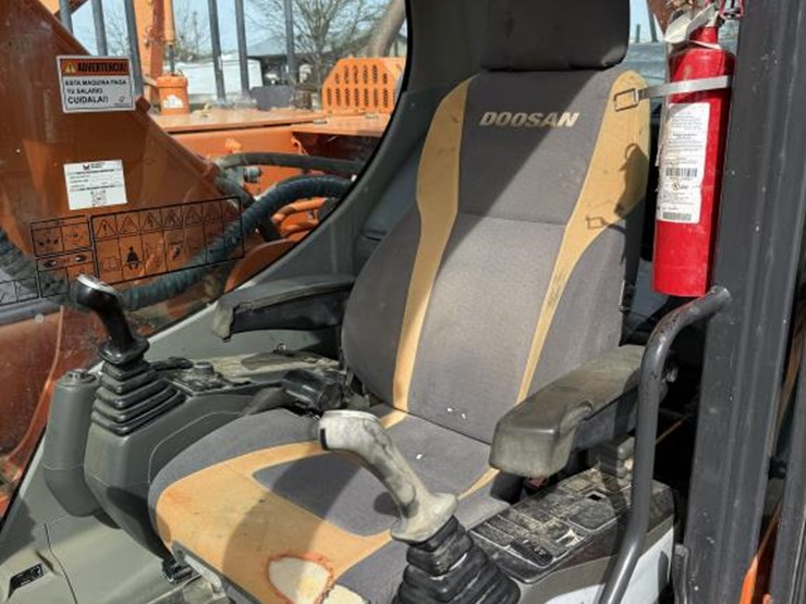 doosan-dx225-lc-3-image-13