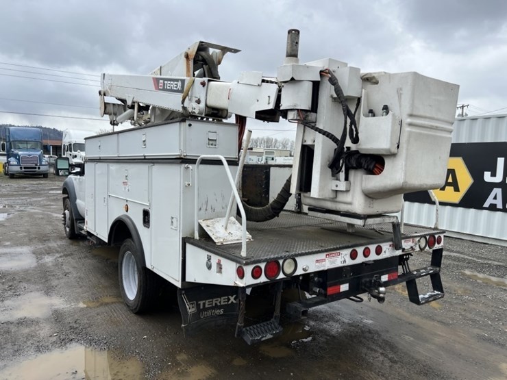 2012-ford-f550-image-6