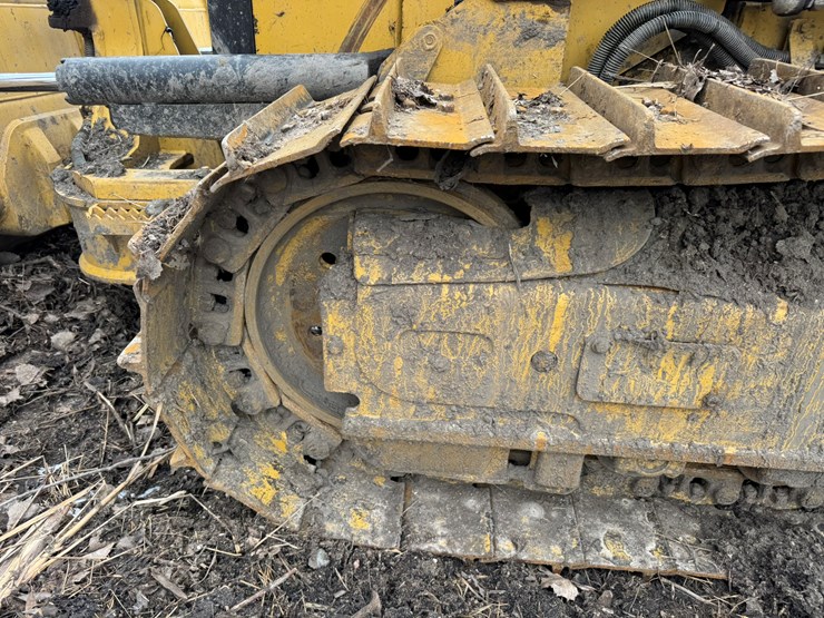 caterpillar-d4k-xl-image-52