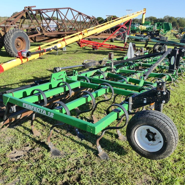 UNVERFERTH PERFECTA 20