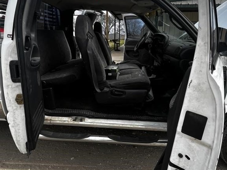 2000-dodge-ram-2500-image-26