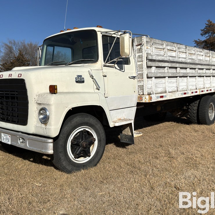 1979 FORD 700