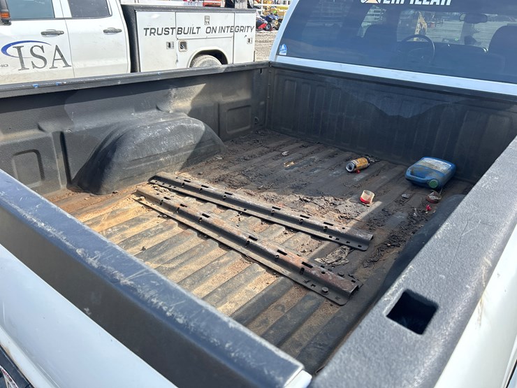 2006-chevrolet-2500-image-21