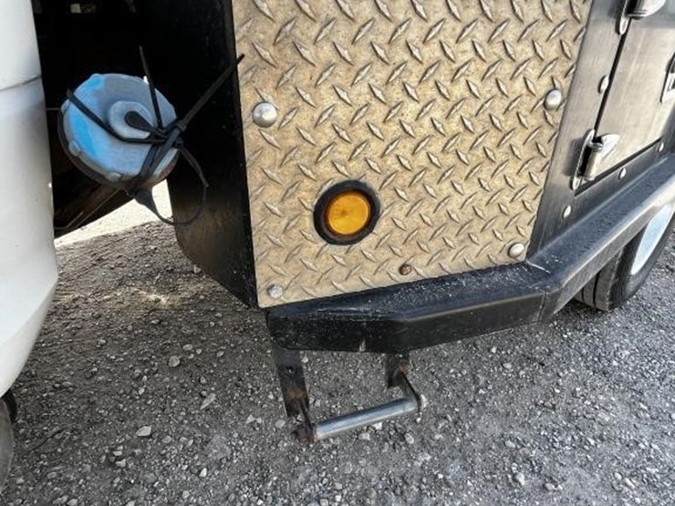 2014-dodge-ram-5500-image-11