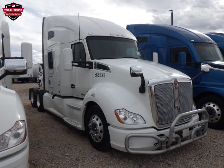 2022-kenworth-t680-image-3
