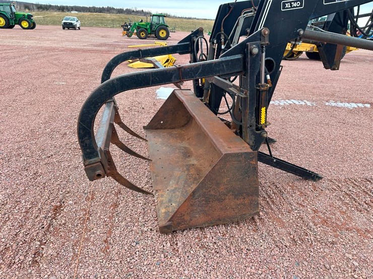 farmhand-xl740-image-12