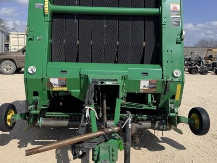 2013-john-deere-569-image-2