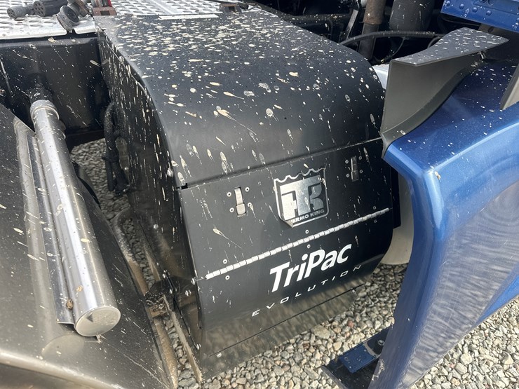 2020-kenworth-t680-image-23