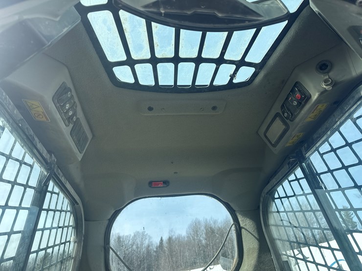 caterpillar-226d-image-45