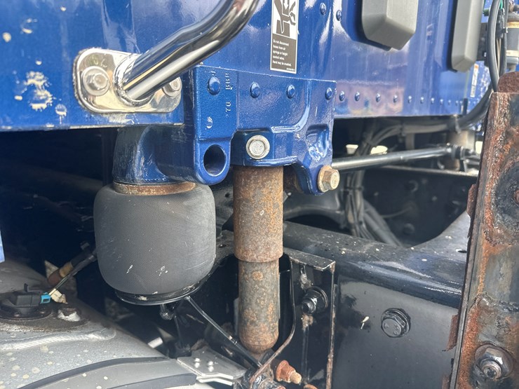 2020-kenworth-t680-image-34