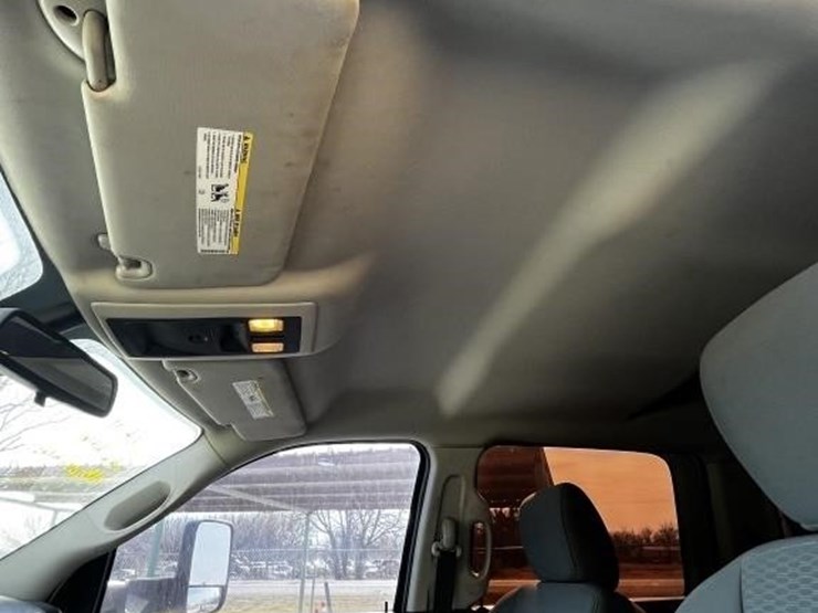 2014-dodge-ram-5500-image-22