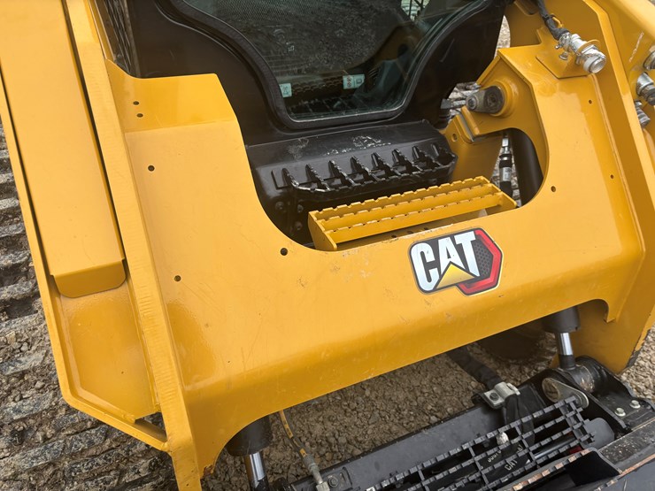 2023-caterpillar-289d3-image-20