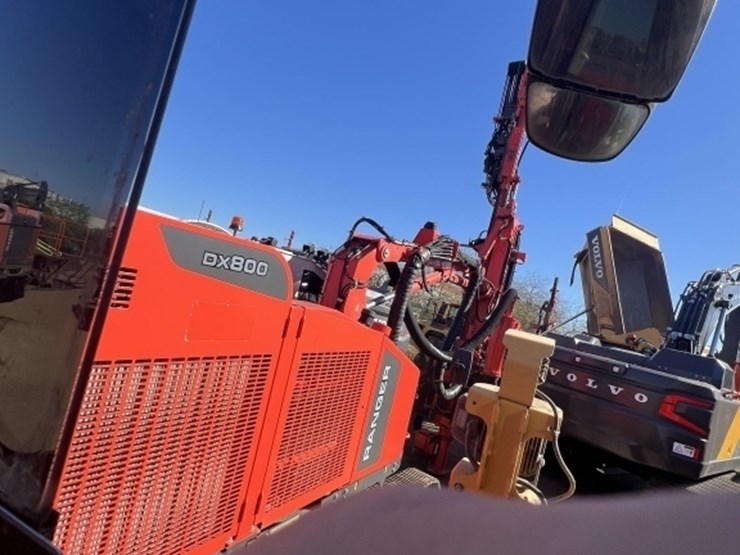 2022-volvo-l90h-image-19