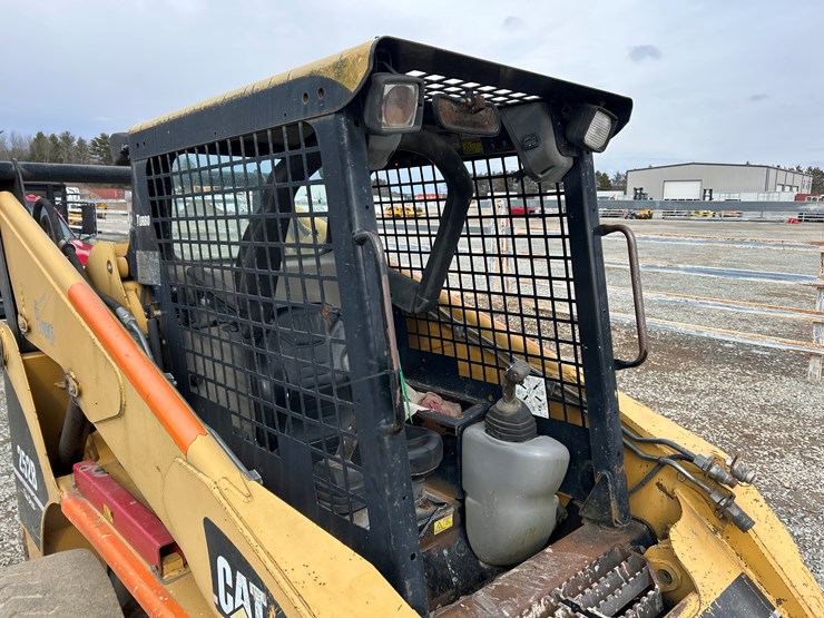 caterpillar-252b-image-30