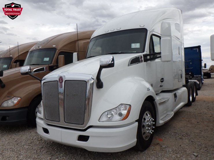 2022-kenworth-t680-image-1