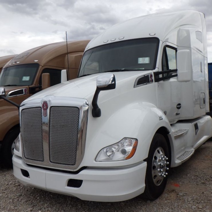 2022 KENWORTH T680