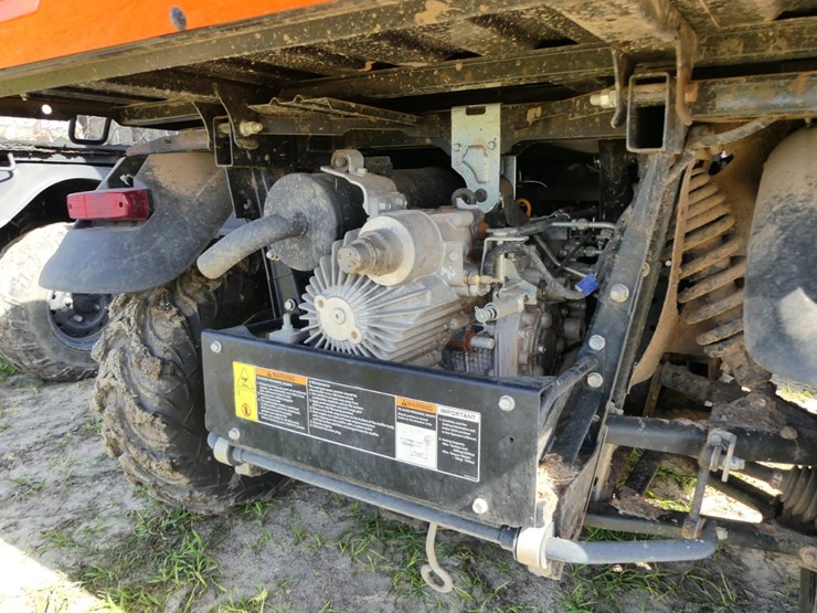 2024-kubota-rtvx1140-image-7