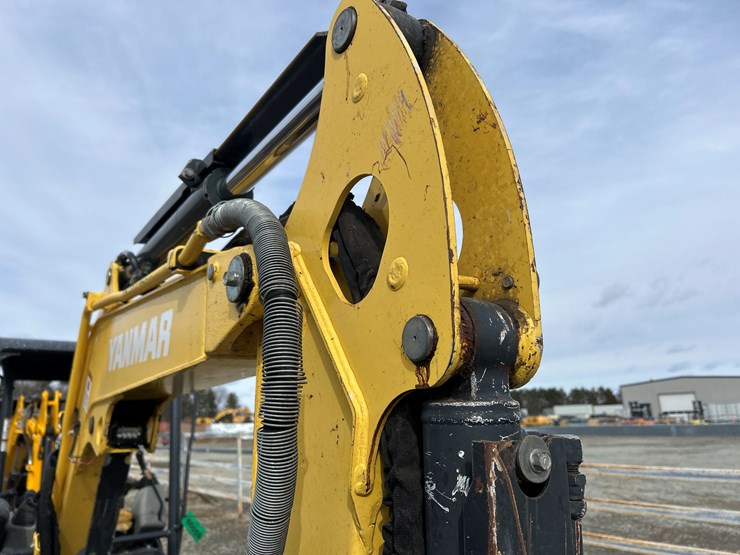 yanmar-vio35-6a-image-21