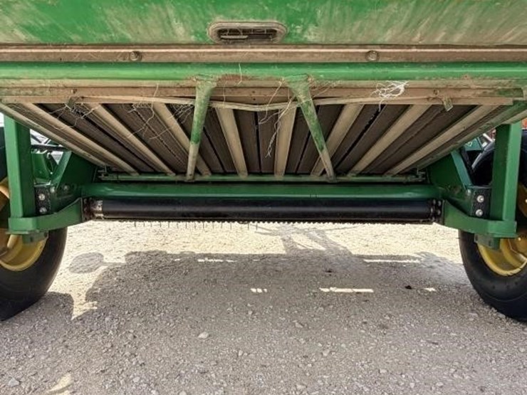 2013-john-deere-569-image-3