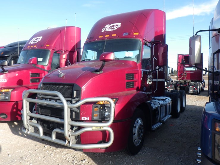 2020-mack-an64t-anthem-image-1