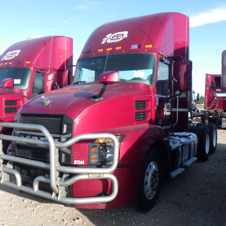 2020 MACK AN64T Anthem