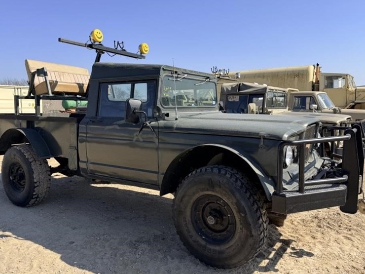 l2---1967-jeep-kaiser-m715-image-2