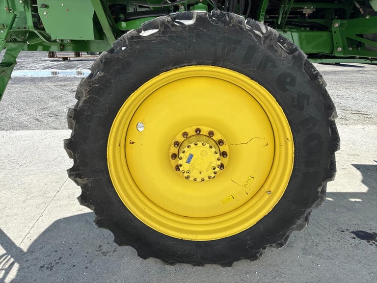 2018-john-deere-r4030-image-45