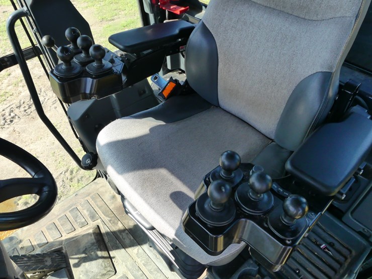 2020-deere-670gp-image-16