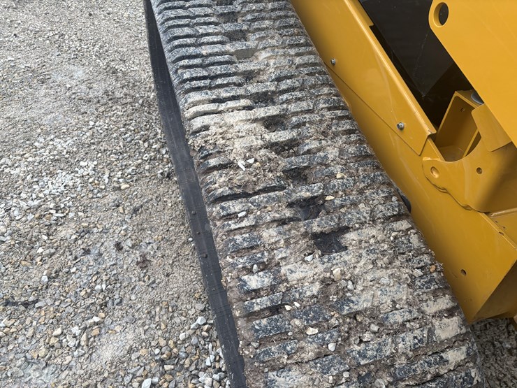 2023-caterpillar-289d3-image-73