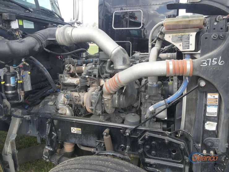 2022-peterbilt-389-image-11