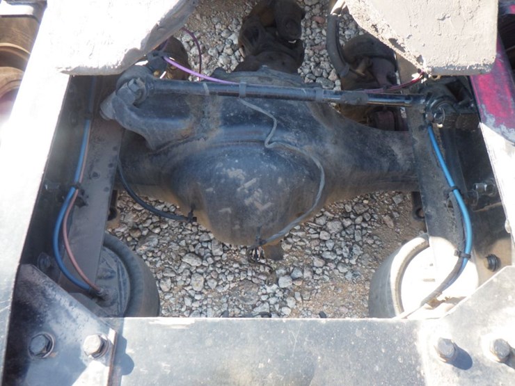 2021-freightliner-cascadia-126-image-12