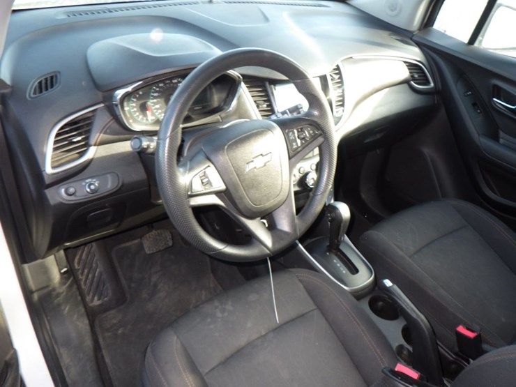 2017-chevrolet-trax-image-8