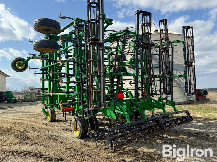 2012-john-deere-2210-image-7