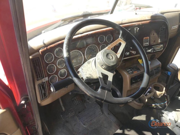 2006-mack-granite-cv713-image-13