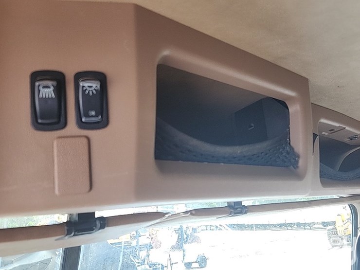 2011-mack-gu713-image-30