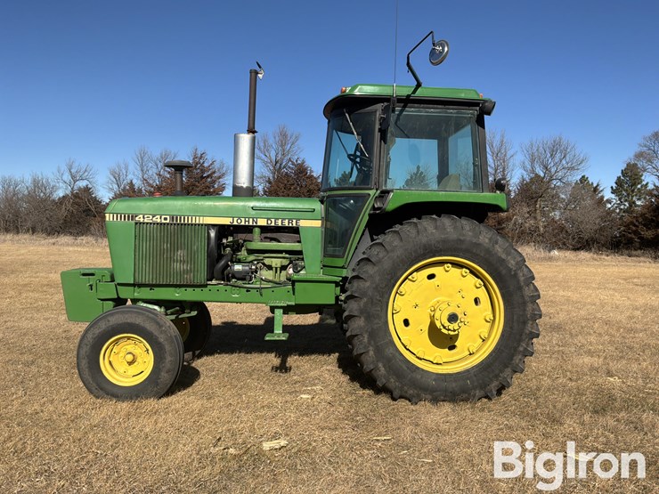 1980-john-deere-4240-image-8