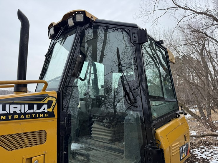 caterpillar-d4k-xl-image-12