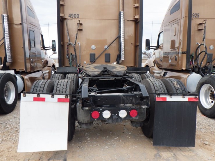 2022-kenworth-t680-image-10