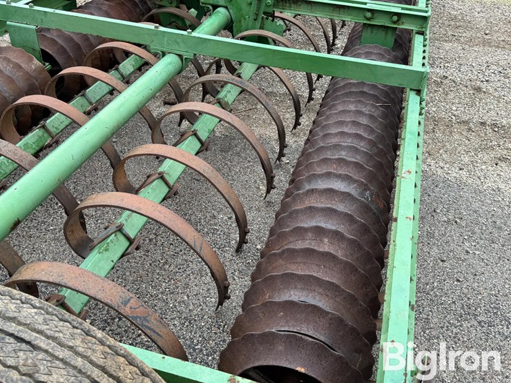 john-deere-14-image-17