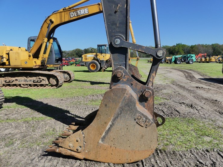 deere-210g-lc-image-8