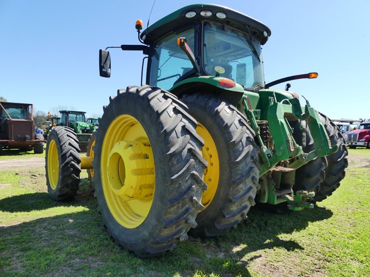 john-deere-8320r-image-3