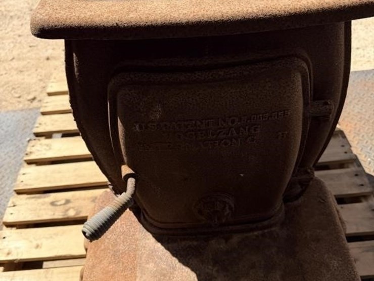 2slb--vintage-wood-burning-stove-image-4