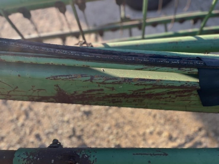 john-deere-700-image-16