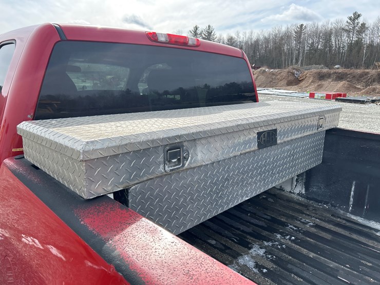 2012-chevrolet-silverado-2500-lt-image-25