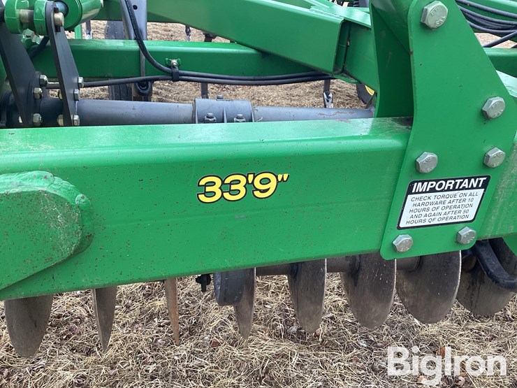 john-deere-2310-image-16